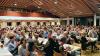 Der Saal des Gasthofs Hirsch in Sulzberg war voll: Vor allem Gegner der Grünten-Bergwelt meldeten sich zu Wort bei der Info-Veranstaltung der Bürgerinitiative „Rettet den Grünten“. Ungefähr 350 Besucher waren dabei.