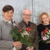 Die Initiatoren der Weihnachtsaktion für Kinder von Hartz-IV-Empfängern: (von links) Simone Burk-Seitz, Vorsitzende der Kinderbrücke Allgäu, Jobcenter-Chef Thomas Liebner und Ursula Gollmitzer, Zweite Vorsitzende der Kinderbrücke.