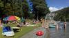 Das wird es heuer nicht geben: Das Freibad am Obersee muss in diesem Jahr aus mehreren Gründen geschlossen bleiben. Im Gegenzug will Bürgermeister Maximilian Eichstetter erreichen, dass die Füssener spätestens ab Juni zum Baden an den Mittersee gehen können (Archivfoto). 