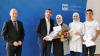 Landrat Elmar Stegmann hat Familie Kafi eingebürgert. Von links: Landrat Elmar Stegmann, Faez Kafi, Shierin Mohammad, Slafa Kafi und Zana Kafi.