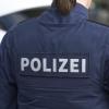 Ein Lebensgefährte hat seine Frau in flagranti beim Sex mit einer anderen Person erwischt. Die Polizei konnte die Situation später entschärfen (Symbolbild).