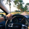 Ein 55-Jähriger ist während der Fahrt eingeschlafen und gegen einen Baum gefahren.