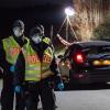 In der vergangenen Woche haben Beamte der Bundespolizei in der Nacht auf Freitag (30.April) in Füssen zwei Nigerianer kontrolliert. Es wurden zahlreiche Rechtsverstöße festgestellt. Beide sitzen bereits in Haft. (Beispielbild)