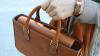 Am Samstag ist es in Memmingen zu gleich zwei Handtaschen-Diebstählen gekommen. (Handtasche-Symbolbild)