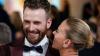 Chris Evans und Scarlett Johansson bei den Golden Globes 2020.