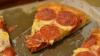 In Kempten wurde eine Frau von einem Pizzaboten sexuell belästigt.