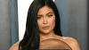 Kylie Jenner ist bereits im Deko-Fieber für Weihnachten.