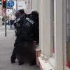 Nachdem eine Frau bei einer Corona-Demonstration in Kempten Widerstand gegen die Polizei geleistete hatte, wurde sie jetzt verurteilt.