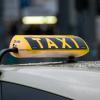 In einem Taxi sollte Geld von einem Enkeltrickbetrug transportiert werden. (Symbolbild)