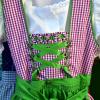 Die Frau hatte bereits im vergangenen Jahr die Dirndl bestellt. Jetzt wurde sie dabei erwischt, wie sie die unbezahlten Trachten im Internet zum Verkauf anbot. (Symbolbild)