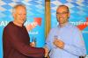 Der AfD-Kreisverband Westallgäu-Lindau hat Manfred Netz (links) einstimmig zum neuen Kreisvorsitzenden gewählt. Damit übernimmt er das Amt von Rainer Rothfuß (rechts).