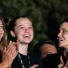 Angelina Jolie (r.) mit ihrer Tochter Shiloh Jolie-Pitt beim Måneskin-Konzert in Rom.