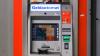 Unbekannte haben in Landshut einen Geldautomat der Sparkasse gesprengt. (Symbolbild)