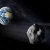 In der Nacht auf Freitag rast der Asteroid "2023 BU" nur um haaresbreite an der Erde vorbei. Der vor wenigen Tagen entdeckte Himmelskörper hat in etwa die Größe eines Lieferwagens und wird in 3.600 Kilometern Entfernung vorbeifliegen. (Symbolbild)