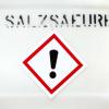 In einer Firma in Klaus (Vorarlberg) ist Salzsäure aus einem Container ausgelaufen. (Symbolbild)