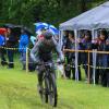 Die Bierzeltgarnituren im Start-Ziel-Bereich des Auerberg-Mountainbike-Marathons in Kaufbeuren blieben zusammengeklappt. An ein gemütliches Beisammensein war am Sonntag wahrlich nicht zu denken. Unaufhörlich tröpfelte es vom Himmel, mal weniger stark, meist aber in beachtlichem Ausmaß. „Wir sind froh, dass das Rennen überhaupt stattfinden konnte“, sagte Organisator Sascha Braun angesichts der bescheidenen Witterungsbedingungen. Rund 470 Anmeldungen hatte er bis zum Sonntagmorgen entgegengenommen, knapp 300 Finisher waren es letztlich. Eine sehr erfreuliche Anzahl, wie er sagte.

Mehr über das Thema erfahren Sie in der Montagsausgabe der Allgäuer Zeitung, Ausgabe Kaufbeuren, vom 13.05.2019.

Die Allgäuer Zeitung und ihre Heimatzeitungen erhalten Sie
in den jeweiligen AZ Service-Centern
im Abonnement
oder digital als e-Paper