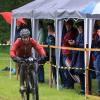 Die Bierzeltgarnituren im Start-Ziel-Bereich des Auerberg-Mountainbike-Marathons in Kaufbeuren blieben zusammengeklappt. An ein gemütliches Beisammensein war am Sonntag wahrlich nicht zu denken. Unaufhörlich tröpfelte es vom Himmel, mal weniger stark, meist aber in beachtlichem Ausmaß. „Wir sind froh, dass das Rennen überhaupt stattfinden konnte“, sagte Organisator Sascha Braun angesichts der bescheidenen Witterungsbedingungen. Rund 470 Anmeldungen hatte er bis zum Sonntagmorgen entgegengenommen, knapp 300 Finisher waren es letztlich. Eine sehr erfreuliche Anzahl, wie er sagte.

Mehr über das Thema erfahren Sie in der Montagsausgabe der Allgäuer Zeitung, Ausgabe Kaufbeuren, vom 13.05.2019.

Die Allgäuer Zeitung und ihre Heimatzeitungen erhalten Sie
in den jeweiligen AZ Service-Centern
im Abonnement
oder digital als e-Paper