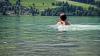 Am Wochenende ist es an bayerischen Seen wieder zu tödlichen Badeunfällen gekommen. Die Wasserwacht warnt daher davor, zu sorglos im scheinbar sicheren See baden zu gehen. (Symbolbild)