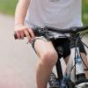 Am Samstagvormittag ist in Nesselwang ein 9-jähriger Fahrradfahrer mit dem Auto einer 72-Jährigen kollidiert. (Symbolbild)
