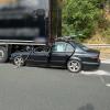 Klima-Kleber der "Letzten Generation" haben bei Nürnberg die A73 blockiert. Ein Autofahrer konnte nicht mehr bremsen - er raste in einen Lkw am Stau-Ende.