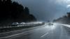 Wegen Überflutungen kam es auf der A96 bei Wiedergeltingen zu mehreren Verkehrsunfällen. (Symbolbild)