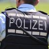 Die Polizei ermittelt nach zwei Einbrüchen in Memmingen in dasselbe Geschäft. (Symbolbild)