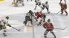 Vor 1.535 Zuschauern fand am Sonntagabend in der Memminger Eissporthalle die DEB Oberliga Partie zwischen dem ECDC Memmingen Indians und dem Deggendorfer SC statt. Die Gäste gewannen mit 2:3 Toren.
Paukenschlag in der ersten Minute
Das Spiel begann bereits in der ersten Minute mit einem Paukenschlag. Dominik Meisinger erzielte die 1:0 Führung und nur vier Minuten später erhöhte Matej Pekr auf 2:0 . Doch die Gäste schafften bis zum ersten Drittelende noch den Ausgleich zum 2:2.
Knapper Sieg
Im zweiten Abschnitt gelang Marcel Pfänder von den Gästen mit seinem zweiten Tor bereits der Siegtreffer zum 2:3 für die Deggendorfer in der 29. Minute. Die Memminger mühten sich in der Folgezeit vergebens noch den Ausgleich zu erzielen denn die Gäste hatten mit Timo Pielmeier einen ausgezeichneten Goalie im Tor der einfach jeden Puck, der auf sein Tor zukam, hielt.