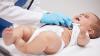 In Memmingen wurden im Krankenhaus zwei drei Monate alte Babys behandelt, weil sie schwere verletzungen durch ein Schütteltrauma aufwiesen. (Symbolbild)
