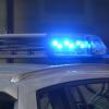 Auf einer Faschingsfeier in Balzhausen musste ein Mann reanimiert werden. Der 38-Jährige hatte einen Polizeibeamten angegriffen, bei der anschließenden Festnahme verlor er plötzlich das Bewusstsein. (Symbolbild)