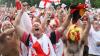 Englische Fußballfans in Deutschland: Zuletzt feierten englische Fußballfans bei einem großen Turnier im Jahr 2006 in Deutschland. Damals war Deutschland Gastgeber für die WM.