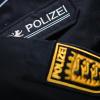 In Weingarten haben sich junge Männer als Fake-Polizisten ausgegeben und mindestens einen Passant kontrolliert. Die Polizei ermittelt. (Symbolbild)