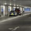 Nach dem Fund einer Frauenleiche im Kofferraum eines geparkten Autos in Regensburg ermittelt die Polizei weiter.