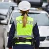In Pasching (Oberösterreich) wurde die Polizei zu einem Auto mit zwei 10-Jährigen an Bord gerufen. Die Buben hatten das Auto für eine Spritztour gestohlen. (Symbolfoto)