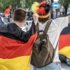In Kaufbeuren haben Fußball-Fans nach dem EM-Sieg von Deutschland die Spittelmühlkreuzung blockiert. (Symbolbild)