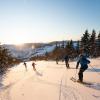 Bis zu 100 Euro am Tag kostet mittlerweile der Skispaß in den Bergen, wenn man einen Tagesskipass kauft.  