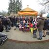 Bereits zum zweiten Mal lockte der Straßer Adventsmarkt zahlreiche Besucher in den Schlosspark.