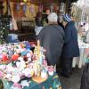 Bereits zum zweiten Mal lockte der Straßer Adventsmarkt zahlreiche Besucher in den Schlosspark.