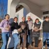 Dank gab es für die ehrenamtlichen Helfer bei der Smartphone-Sprechstunde in der Familieninsel in Thannhausen. Unser Bild zeigt von links: Kim Greiner, Melanie Beggel (2. Vorstand AWO Thannhausen), Herbertine Heider (Kassier der AWO und Kuchenbäckerin), Alfred Bürgel (Smartphone-Helfer), Margit Däubler (Kuchenbäckerin), Benjamin Beggel (Smartphone-Helfer).