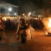 Schaurig und zugleich schön: Die Brucker Perchten traten in Wehringen auf. 