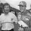 Eddie Jordan (l) und Michael Schumacher kennen sich aus der Formel 1 gut.