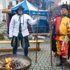 Vom Verein der Landsknechte und Marketenderinnen sind Rainer Schlerege und Stefan Kobarschik beim Historischen Weihnachtsmarkt dabei.