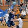 In der Handball-Bezirksoberliga zeigen die Raunauer Jungs der Reserve des TSV Friedberg, wer Herr im Haus ist. Eine Bildergalerie von Ernst Mayer. 