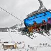 Inzwischen sind zahlreiche Skigebiete in Bayern zumindest teilweise in Betrieb.