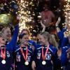 Das norwegische Team feiert den Sieg der Handball Frauen-Europameisterschaft in Wien.