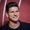 Mario Gomez verlängert seinen Vertrag bei Red Bull bis 2028 und freut sich auf die Zusammenarbeit mit Jürgen Klopp.