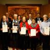 Landrat Alex Eder (von links) händigte das Ehrenzeichen des Innenministers an Karl Staudacher, Hubertus Bader, Elfriede Schließer, Gabriele Reschke, Eva Nuscheler, Markus Kümmerle, Korona Gröschl, Theodor Wölfle, Elisabeth Brugger und Herbert Rohr aus. Sie alle engagieren sich seit Jahrzehnten ehrenamtlich beim Bayerischen Roten Kreuz. Rechts: Erika Freuding, Leiterin der BRK-Frauenarbeitskreise. 