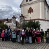 In Sulzdorf versammeln sich die Kinder jedes Jahr am Donnerstag vor Heiligabend an der Kirche. Von dort aus geht die „Klopf an“-Runde los.