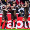 Johannes Eggestein (l) traf für St. Pauli beim VfB.