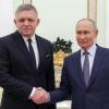 Der ukrainische Präsident Wolodymyr Selenskyj hat schwere Vorwürfe gegen den slowakischen Premier Robert Fico nach dessen Besuch bei Kremlchef Wladimir Putin