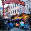 Der Betreuungsdienst des Seniorenheims Haus an der Paar unternahm mit einigen Senioren einen Ausflug zum Aichacher Christkindlmarkt. 